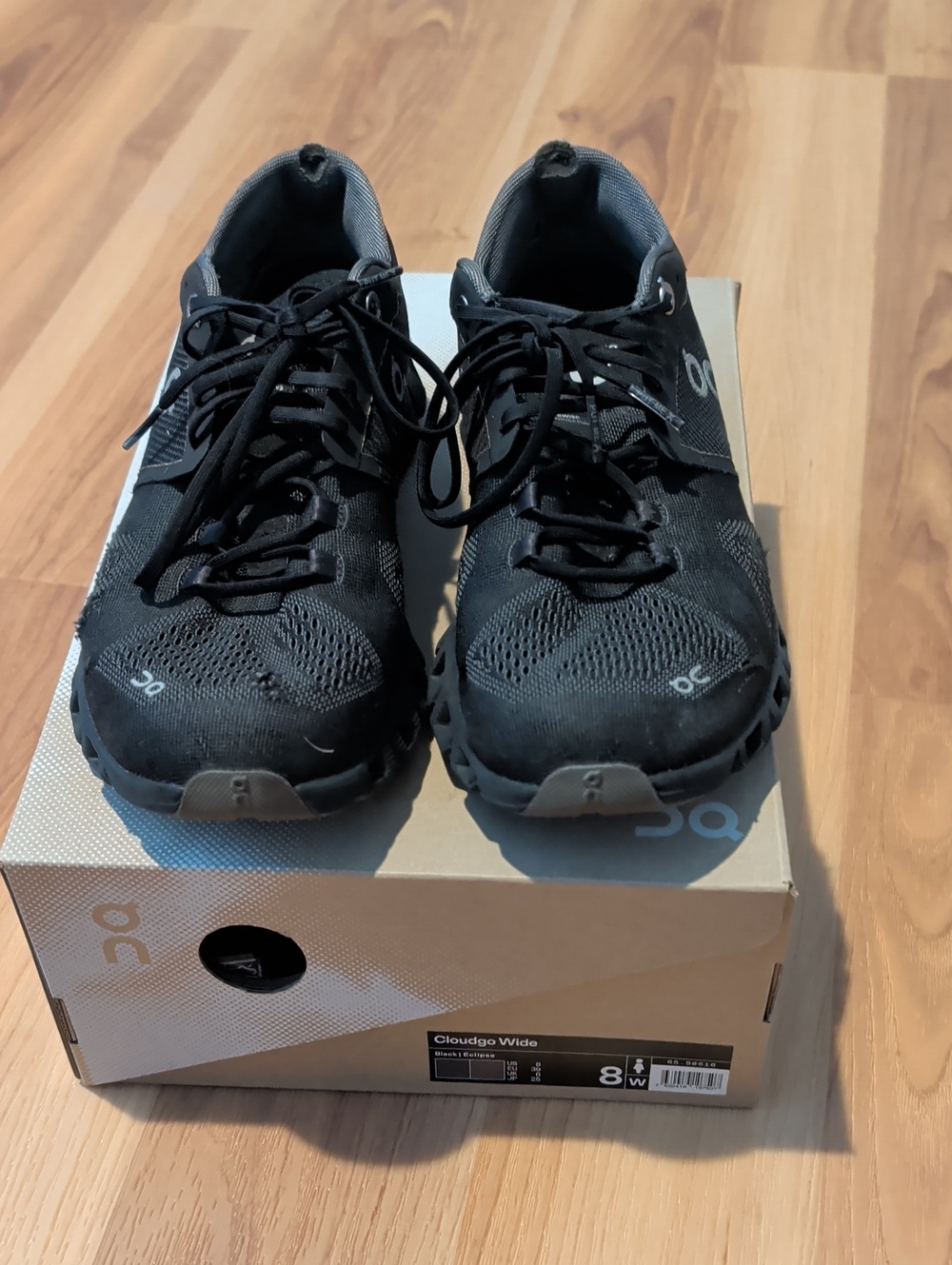 On Running Black Women's Athletic Running Shoes, Size 8 Wide